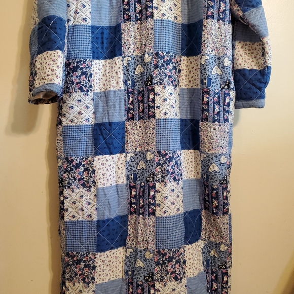 Vintage | Quilted Robe - Picture 7 of 7